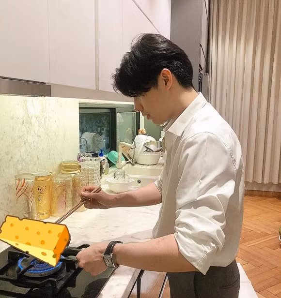 Khu vực bếp không quá rộng nhưng tiện nghi.