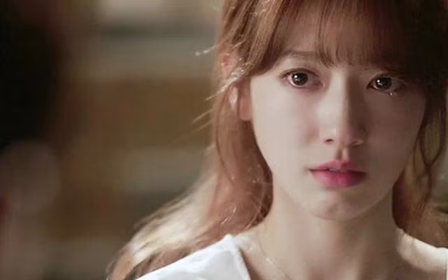 Bị nhà chồng hắt hủi vì "đẻ con khắc tuổi ông nội" Bi nha chong hat hui vi