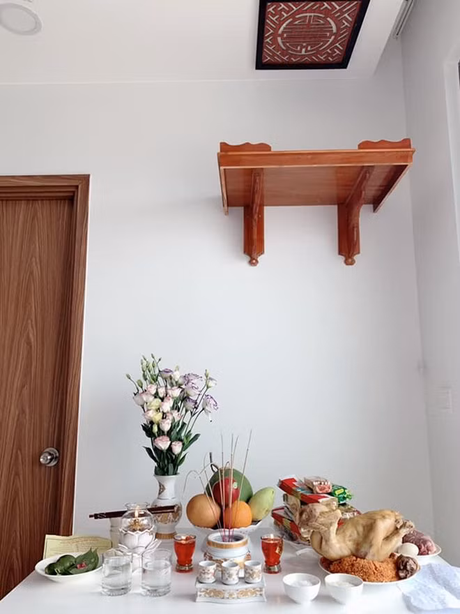 Nhiều bạn bè, người hâm mộ gửi lời chúc mừng tới Khánh Chi. Ở tuổi 30, bà mẹ một con đã sở hữu được tài sản riêng.