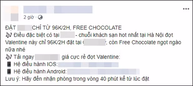 Để thu hút khách ngày Valentine, nhiều khách sạn đưa ra khuyến mãi, quà tặng như socola hay "đồ chơi tình yêu".