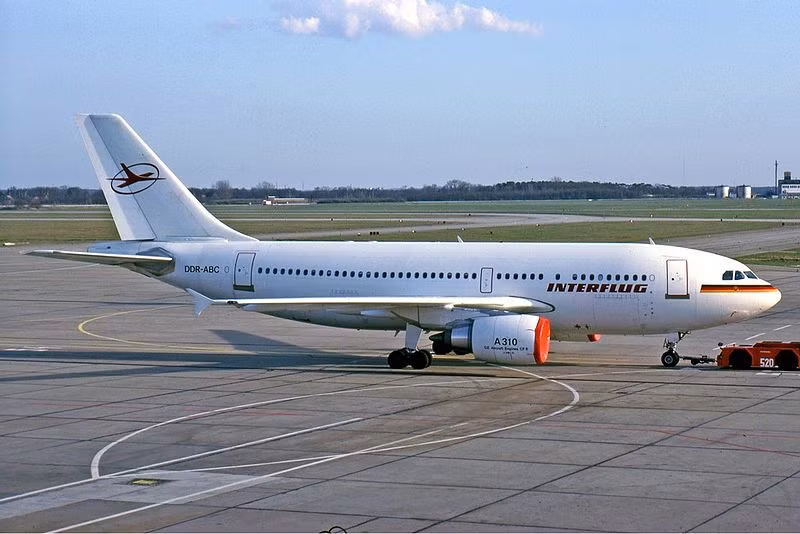 Tuy nhiên, A310 đã ngừng sản xuất vào tháng 7/2007.