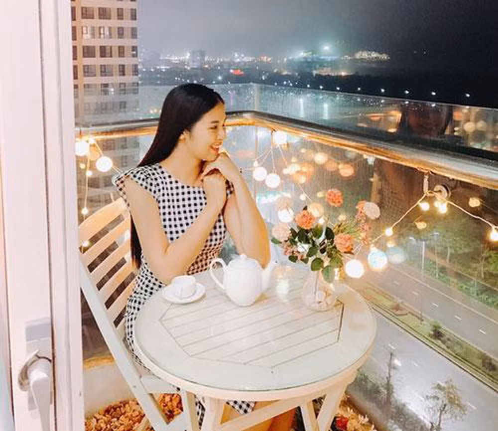 Ngọc Hân ít khi khoe hàng hiệu, hay xe sang nhưng ít ai biết nàng hậu đã âm thầm xây 2 căn nhà đẹp hết nấc. Ảnh: Người đưa tin.