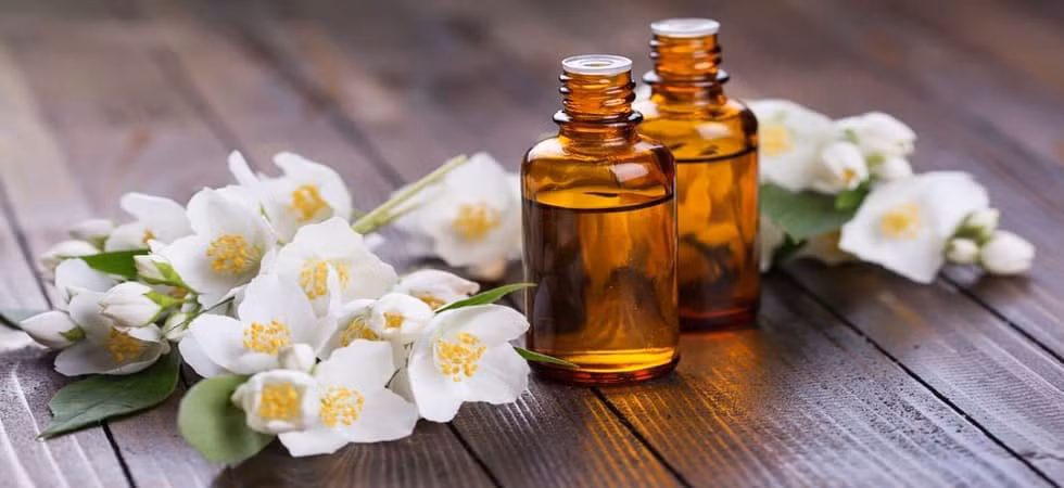 Sự thật ngã ngửa về giá cả và độ hiếm của nguyên liệu nước hoa Su that nga ngua ve gia ca va do hiem cua nguyen lieu nuoc hoa