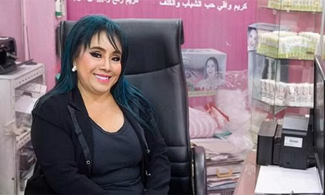 Nữ đại gia giàu nứt đố đổ vách “thay chồng như thay áo” Nu dai gia giau nut do do vach “thay chong nhu thay ao”