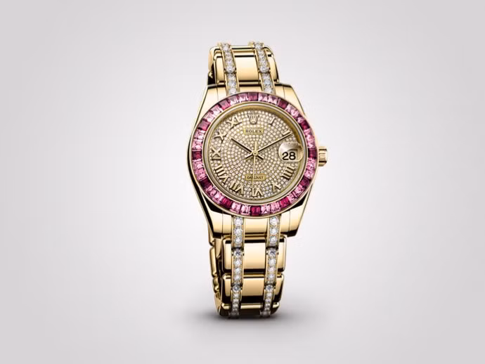 Sau đó, dần dần Rolex mới chuyển thành một hãng đồng hồ xa xỉ.