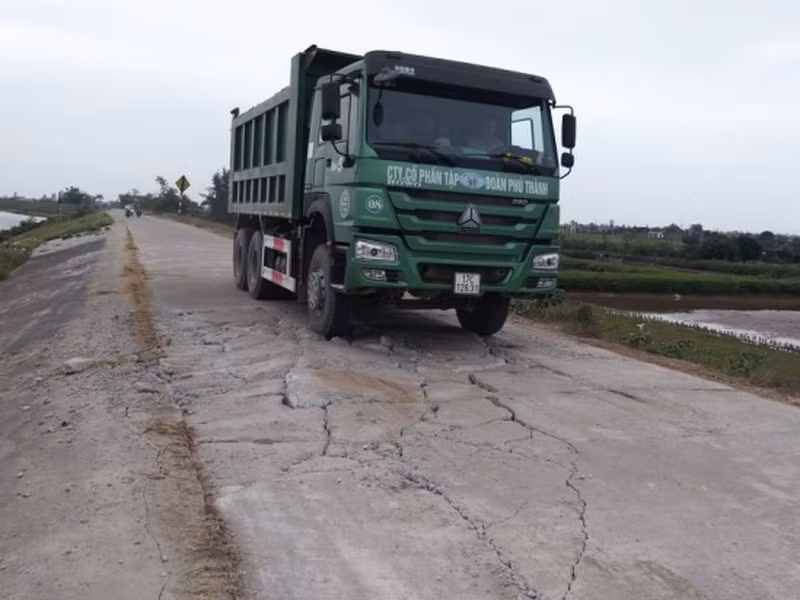 Tap doan Phu Thanh tung dinh 
