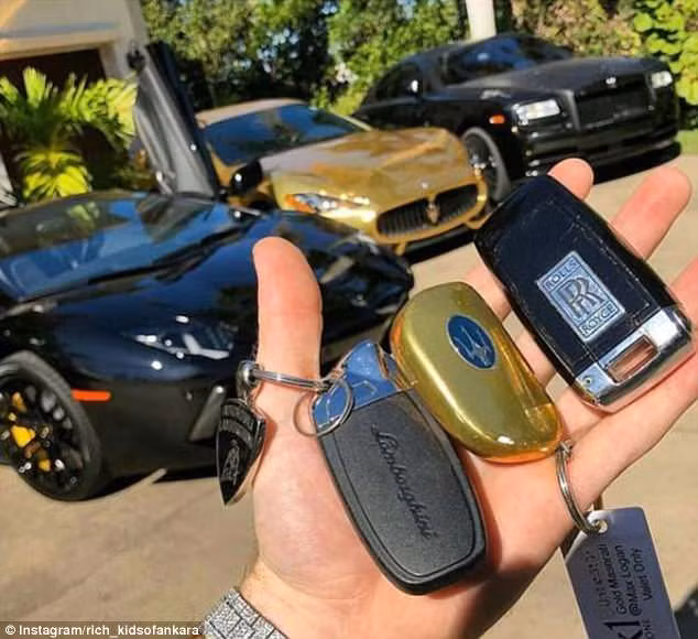 Chàng thanh niên này có thể chọn một trong 3 chiếc xe Lamborghini, Rolls Royce hay Maserati.