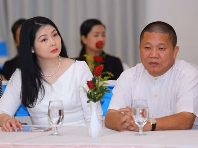 Bi an vo cu dai gia Le Phuoc Vu ban sach co phan TD Hoa Sen