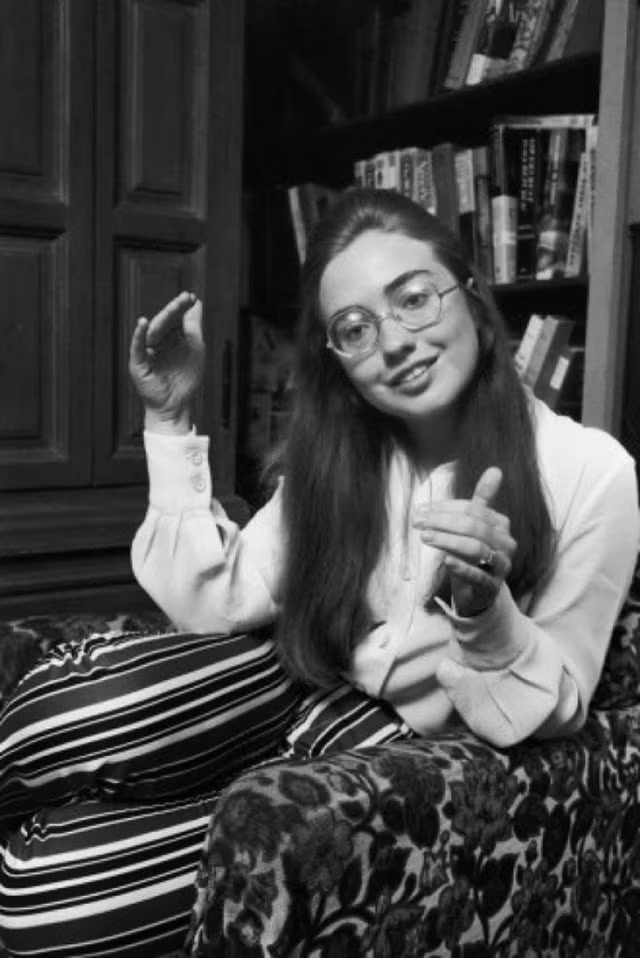 Cô sinh viên Clinton những năm cuối những năm 1960 toát lên vẻ đẹp mỹ miều, rạng rỡ.