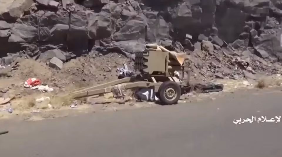 Đó là ngoài vũ khí cá nhân, súng pháo hạng nhẹ hay một số xe bán tải pick up Toyota Hilux gắn vũ khí được trưng dụng thì còn lại đều bị đặt chất nổ phá hủy ngay sau đó.