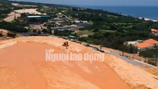 Cận cảnh mỏ titan băm nát bãi biển Bình Thuận - Hình 5 Can canh mo titan bam nat bai bien Binh Thuan-Hinh-5