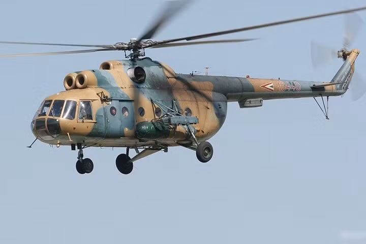 Ngoài nhiệm vụ vận tải, trực thăng Mi-8 cũng có thể dùng cho mục đích trinh sát hoặc tấn công mặt đất. Máy bay được quân đội hàng chục nước sử dụng. Ảnh: Military Today.