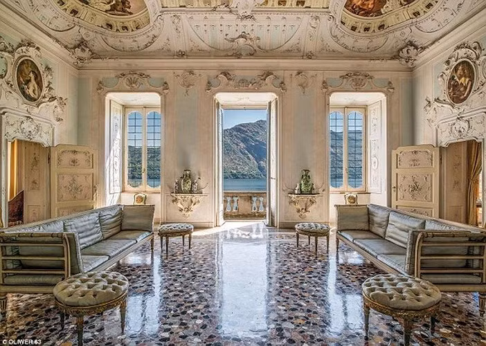Biệt thự trước đây thuộc sở hữu của gia đình Serbelloni, một gia đình quý tộc từ Milan.