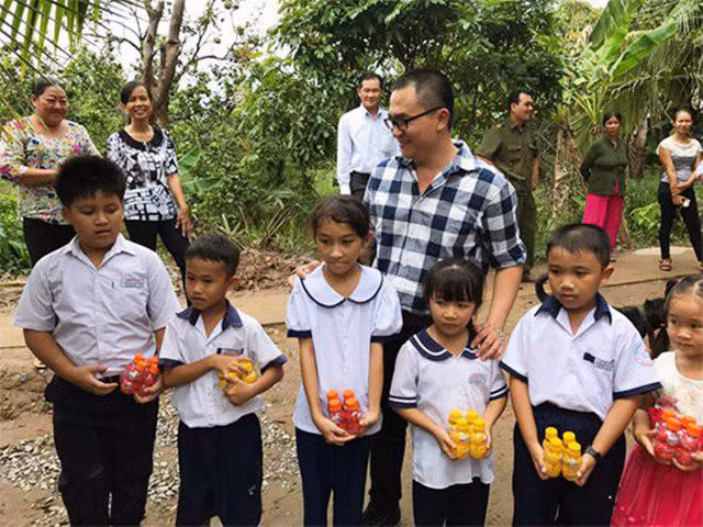 Anh làm việc nghĩa thầm lặng, không cần ai tung hô, cũng chẳng bao giờ nói mình giúp ai bao nhiêu tiền.