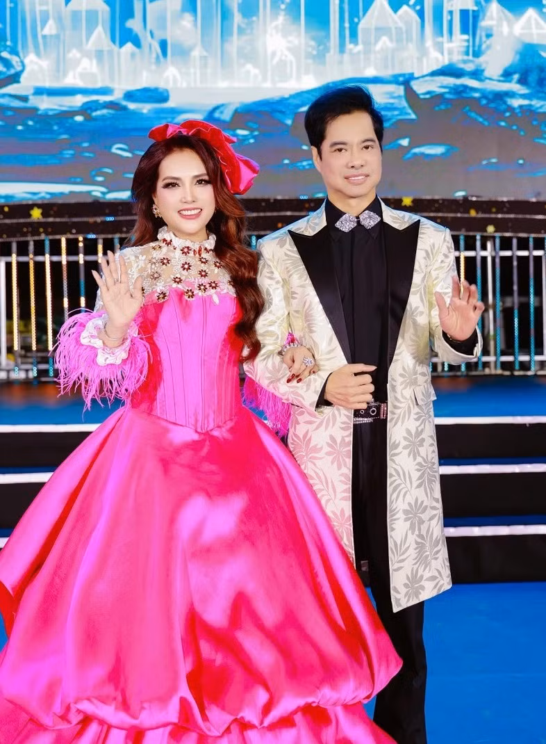 Tan Hoa hau Doanh nhan Viet Nam 2025 nhan giai thuong gan 4 ty