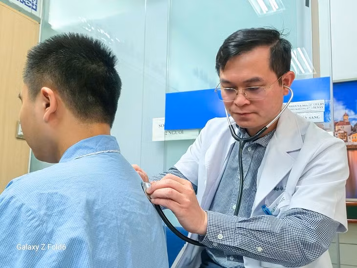 Hồi sinh lá phổi xẹp do di chứng nặng nề của bệnh lao phổi - Hình 3 Hoi sinh la phoi xep do di chung nang ne cua benh lao phoi-Hinh-3