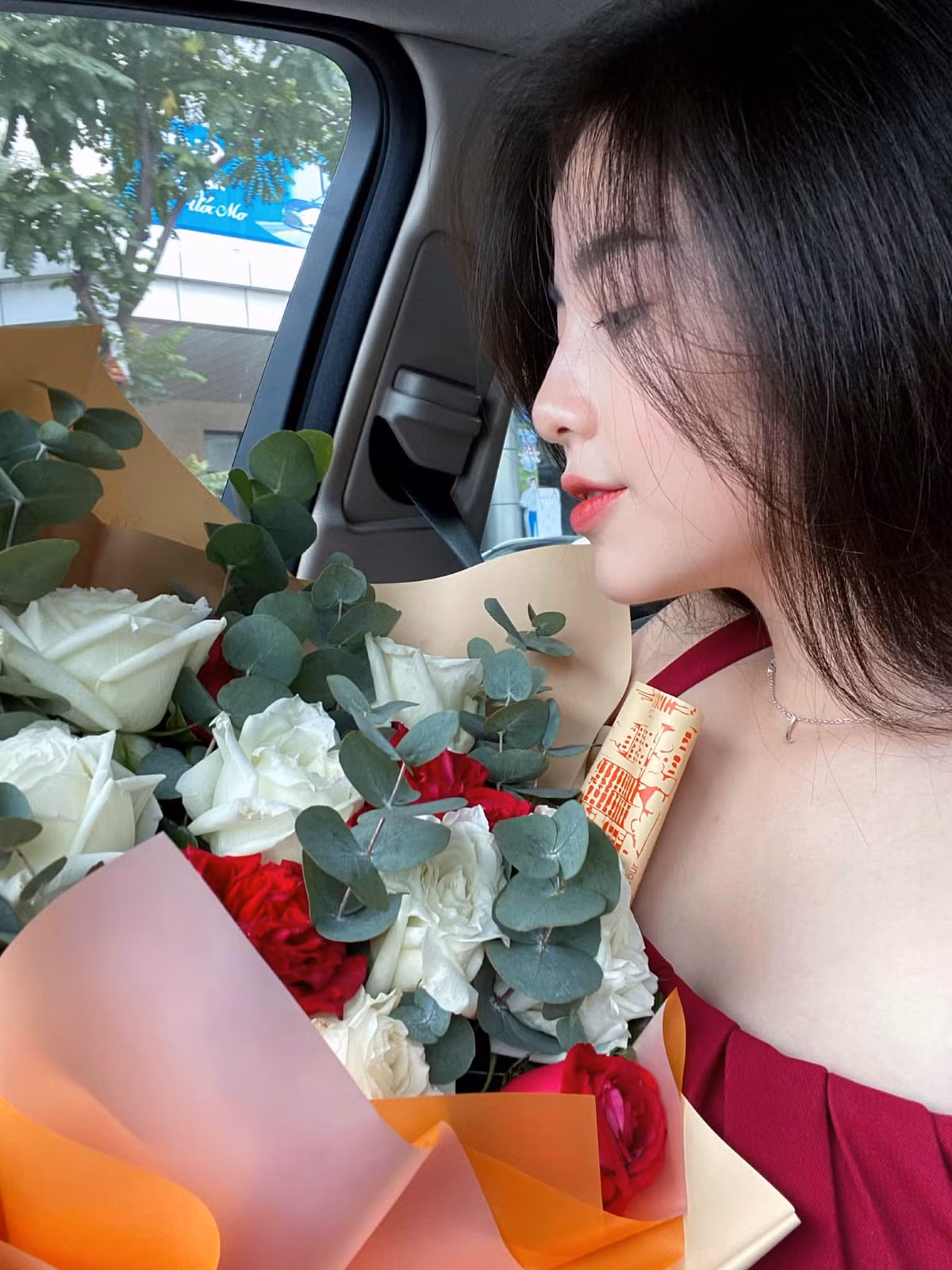 Cặp đôi về chung một nhà hồi tháng 10/2015. Hai năm sau, đôi trẻ hạnh phúc đón con trai đầu lòng chào đời là bé Đậu.