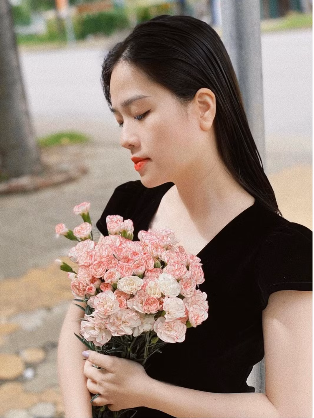 Huyền My từng học tại ĐH FPT, cô nàng gây chú ý khi sở hữu ngoại hình khá xinh xắn, đáng yêu. Ảnh: FBNV
