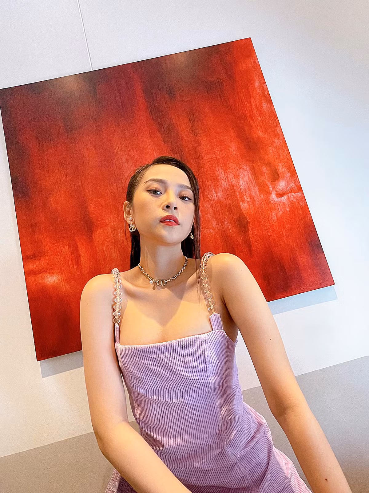 Cô để lại dấu ấn với các phim Chuyện Làng Bè, Tiệm Bánh Hoàng Tử Bé, Ông Tơ - Bà Nguyệt, Thần Tượng,...