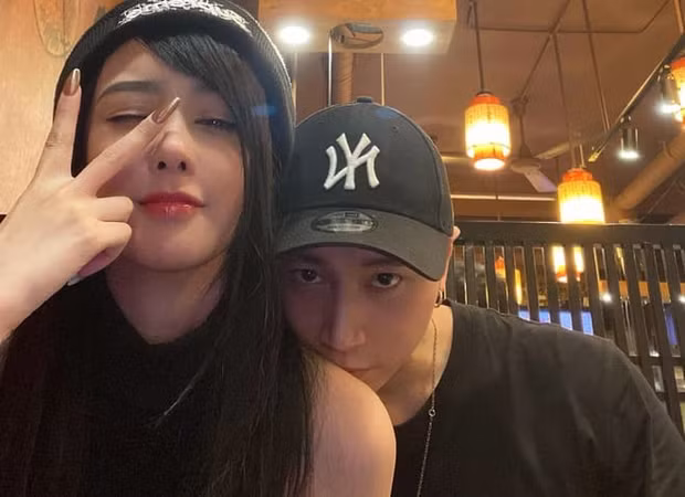 Hiện tại, nghi vấn Karik "nối lại tình xưa" hoặc vẫn đang mặn nồng với bạn gái Bella nhận được rất nhiều sự chú ý của nhiều người.