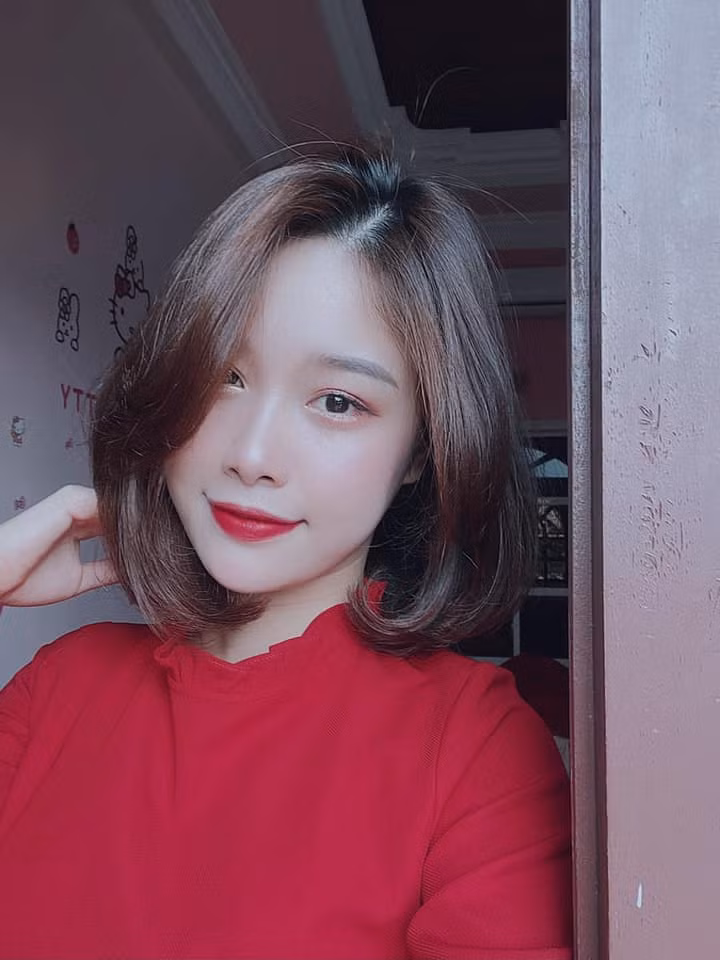 Cô nàng không còn xuất hiện với vẻ ngoài ngọt ngào, dịu dàng, e ấp như trước đây.