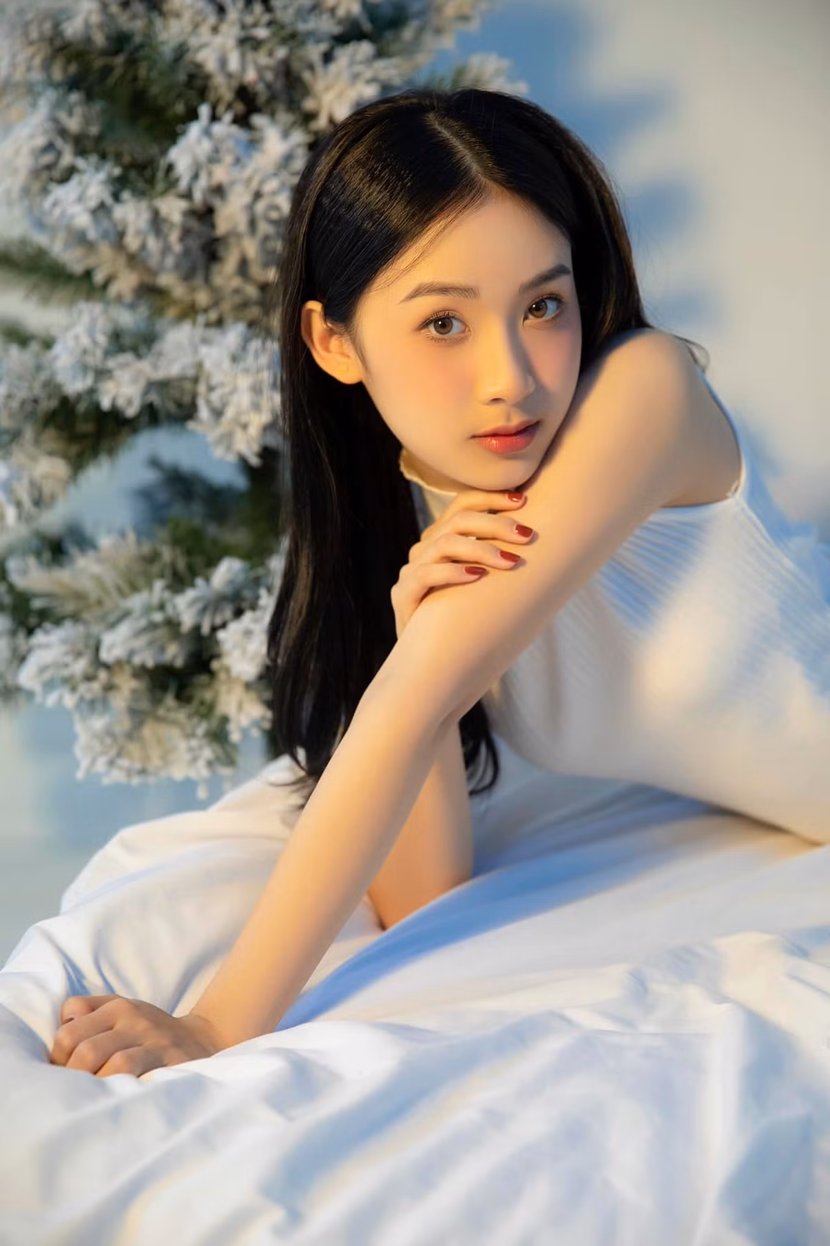 Cô cũng là hot girl được cộng đồng mạng chú ý khi sở hữu nhan sắc xinh đẹp, dung dị, đầy cuốn hút.