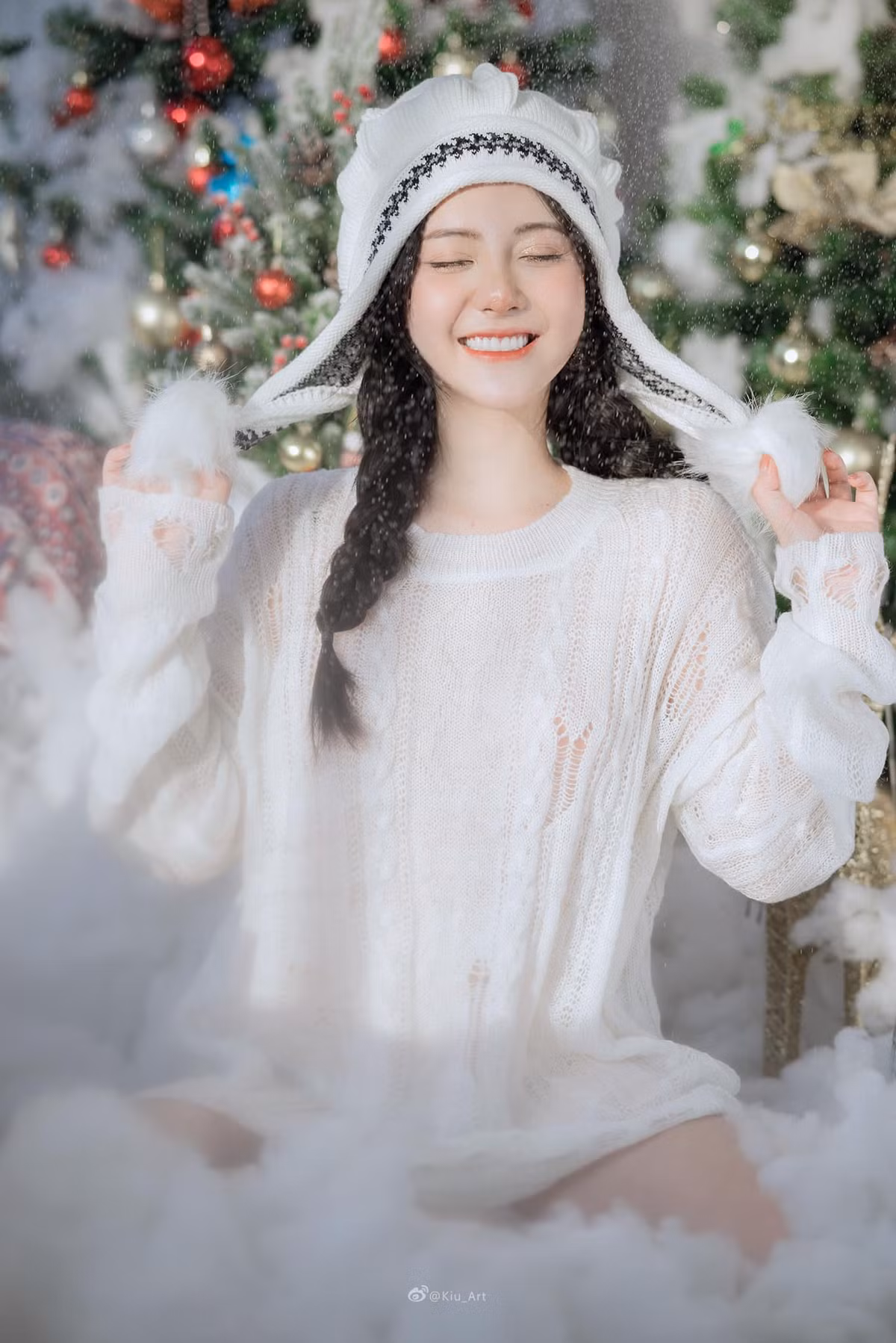 Không chỉ nổi tiếng trong làng game Việt, gái xinh quê Ba Vì còn tham gia diễn xuất và chụp mẫu thời trang, nhận được những lời khen từ người hâm mộ.