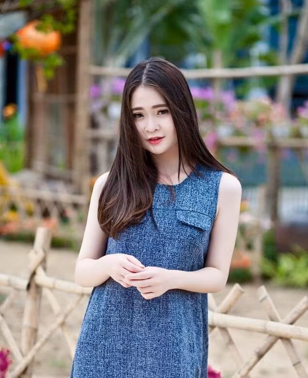 Gương mặt cực kỳ ăn hình và lối biểu cảm tự nhiên của Thảo Nguyên khiến người xem không thể cưỡng lại sức hút từ cô bạn.