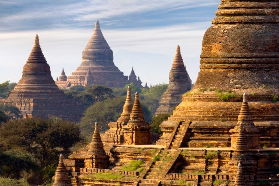 Các ngôi chùa và đền ở Bagan được xây dựng khá gần nhau.