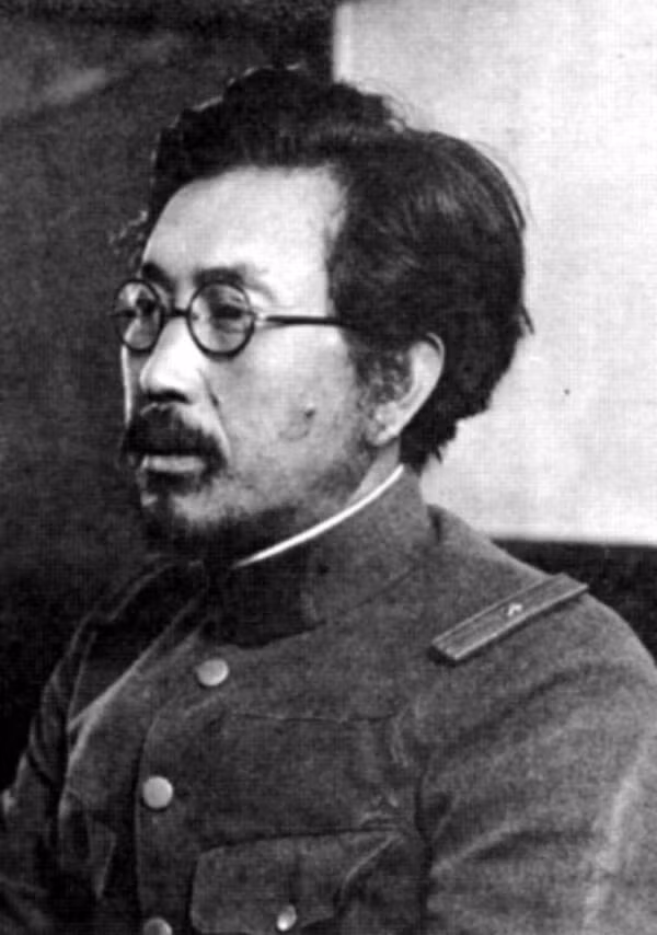Tướng Shiro Ishii là người đưa ra kế hoạch trên. Ông là người phụ trách Đơn vị 731 chuyên nghiên cứu về các mầm bệnh thời chiến, khả năng của vũ khí và những giới hạn của con người.