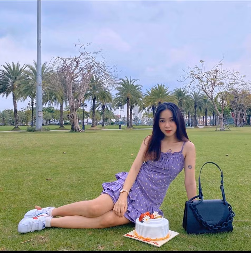 Bat trend “tim lim tim sim” cung cac hot Instagram-Hinh-12