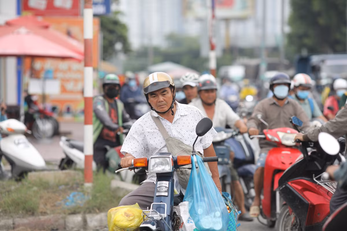 Được biết, sau khi đưa vào hoạt động, công trình được kỳ vọng sẽ kéo giảm tình trạng ùn tắc giao thông đang ngày một gia tăng tại khu vực nút giao thông Nguyễn Văn Linh - Nguyễn Hữu Thọ.