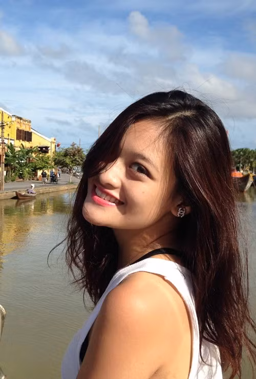 Thùy Anh ngày càng xinh đẹp, gợi cảm.