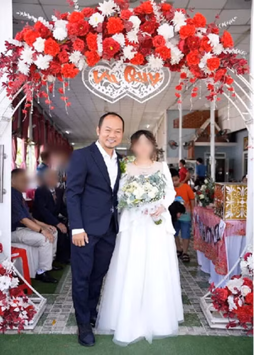 Long Đẹp Trai bí mật ly hôn và tái hôn với người mới. Đám cưới của anh tổ chức vào ngày 25/2/2023 ở Ninh Thuận. Ảnh: Thể Thao Văn Hoá.