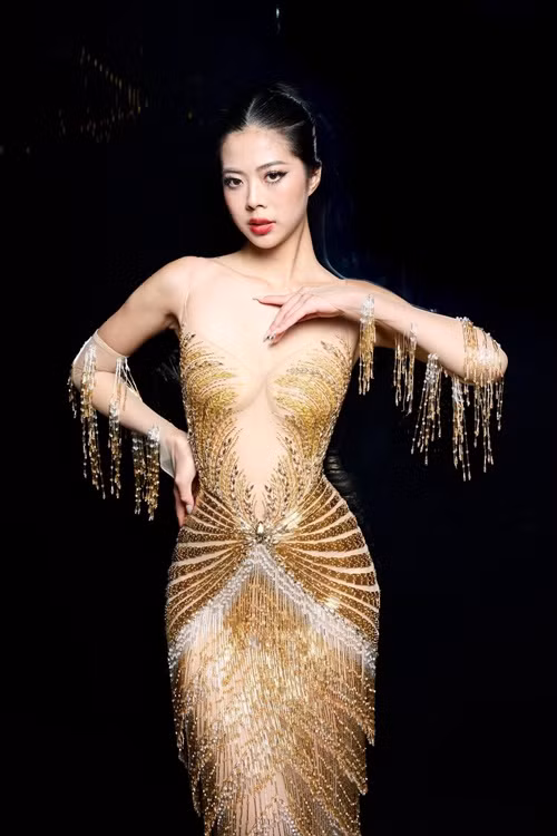 Khuất Nguyễn Bảo Châu cao 1m72, có số đo ba vòng 79-63-91cm. Chân dài sinh năm 2004 cũng được đánh giá cao trước chung kết Miss Grand Vietnam 2024. Ảnh: FB Bảo Châu.