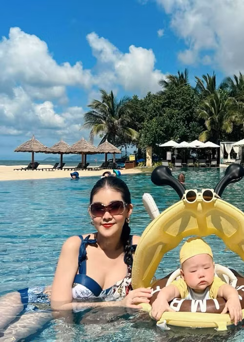 Nhiều người ngưỡng mộ Ngân Anh vì cô về dáng nhanh.