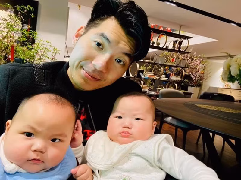 Vợ chồng Trương Nam Thành có hai con chung vào năm 2019. Ảnh: FB Trương Nam Thành.