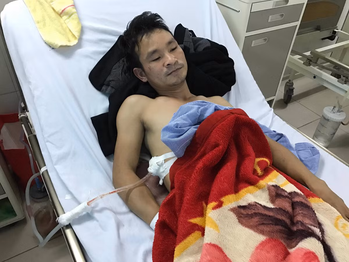 Ke dam trong thuong nguoi cuu co gai bi TNGT pham toi giet nguoi?