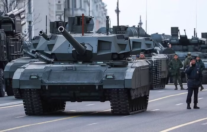 Bộ trưởng Quốc phòng Nga - Đại tướng Sergei Shoigu mới đây đã tuyên bố tham vọng hiện đại hóa toàn bộ số lượng T-72B còn lại của mình lên chuẩn T-72B3/B3M để tiếp tục sử dụng.