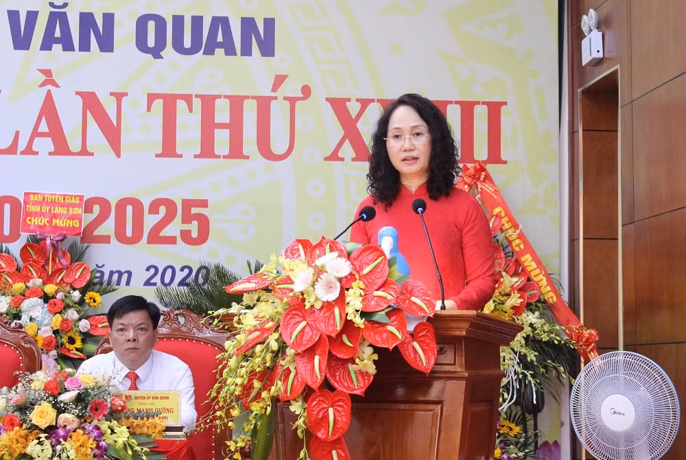 Ba Lam Thi Phuong Thanh tai dac cu Bi thu Tinh uy Lang Son