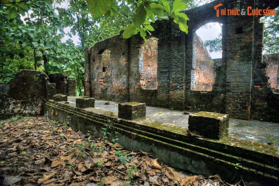 Trong thời gian từ năm 1939 đến 1942, khi phong trào cách mạng ở Việt Nam phát triển mạnh, thực dân Pháp đã biến căng Bắc Mê thành một địa điểm giam giữ những người hoạt động cách mạng.