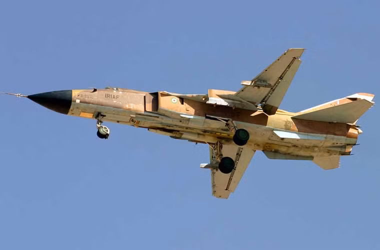 Không quân Syria được cho là sở hữu 20 chiếc máy bay cường kích Su-24MK2 nhập khẩu từ Liên Xô. Đây là loại máy bay tấn công mặt đất hiện đại nhất mà Syria có trong biên chế.