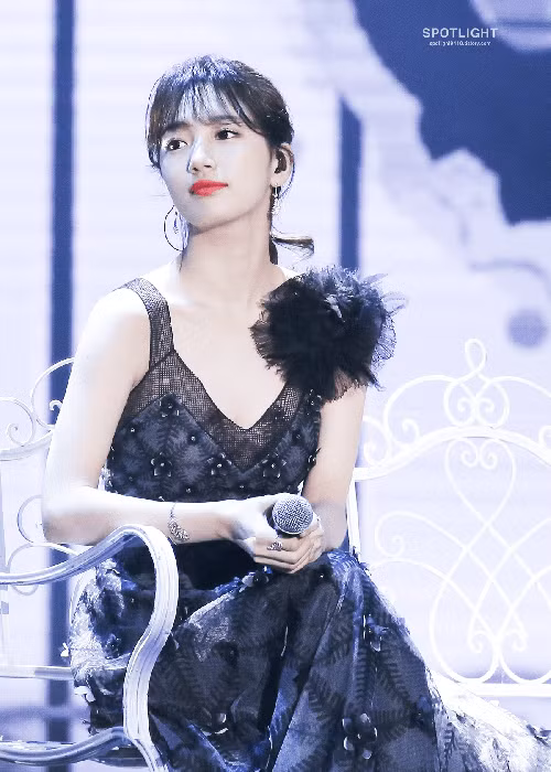 Suzy sinh năm 1994, sở hữu vẻ đẹp tự nhiên, trong trẻo. Ảnh: Spotlight