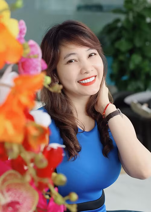 Thanh Trúc cũng hết lòng chăm lo đến sự nghiệp diễn xuất của chồng khi thường xuyên chia sẻ các dự án phim ảnh của Cao Minh Đạt trên trang cá nhân.