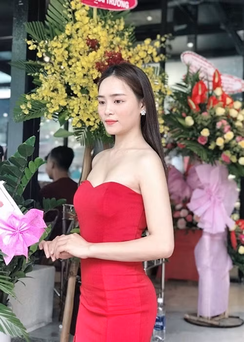 Ngọc Quyền cũng từng lọt top 20 cuộc thi Hoa khôi Sinh viên Việt Nam 2018.