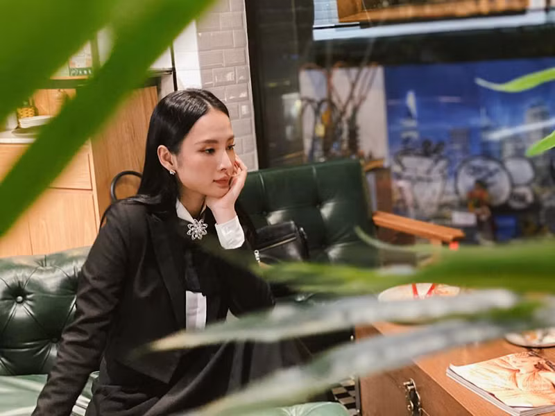Angela Phương Trinh chấp nhận sự thiệt thòi của một người nghệ sĩ khi chọn cuộc sống hiện tại.