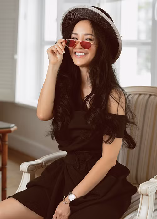 Hồng Nhung cho biết, đó là quãng thời gian ý nghĩa, khó quên. Cô gửi lời cảm ơn đến nhà nước và những lực lượng tuyến đầu đã giúp đỡ nữ ca sĩ và 2 con trong quá trình cách ly.