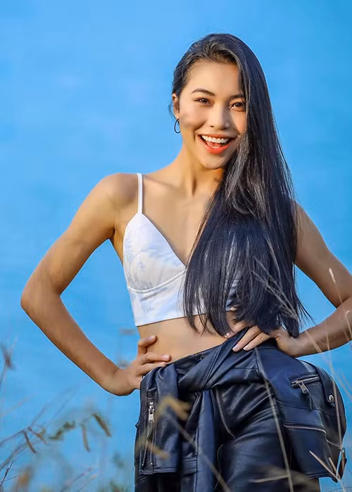 Thu Tâm được khen ngợi sở hữu gương mặt xinh đẹp với nụ cười tỏa nắng.