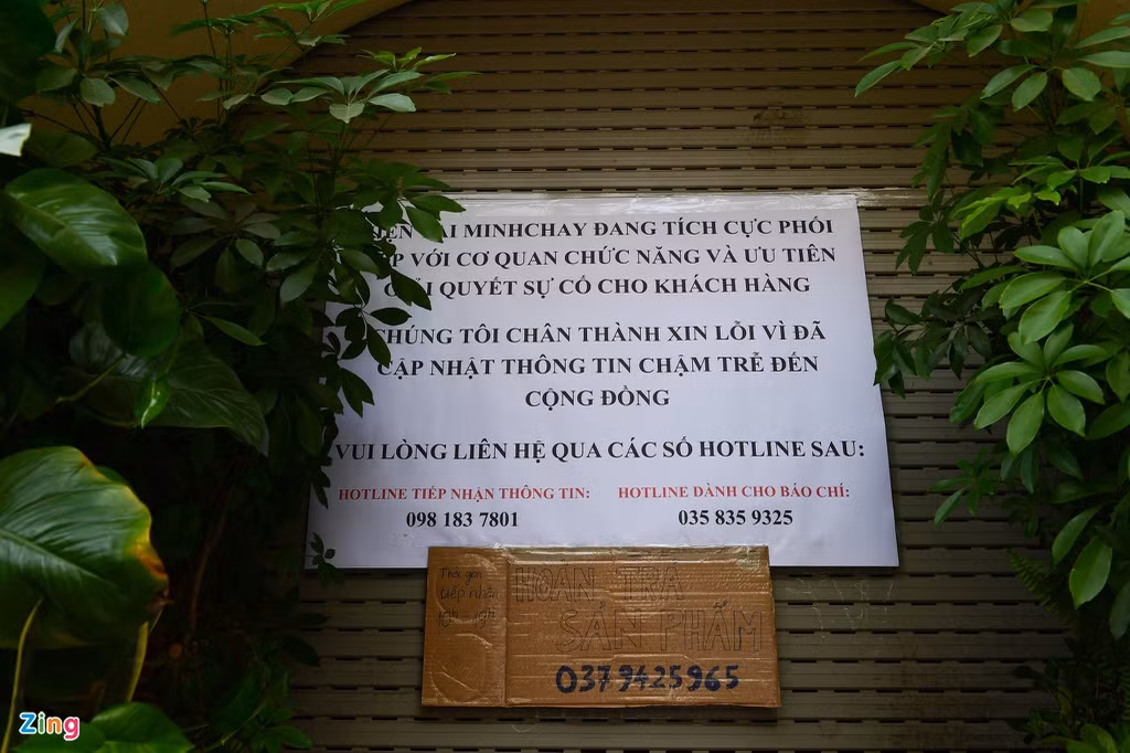 Một người phụ nữ bán hàng tạp hóa gần đó cho biết nhà hàng chay đã đóng cửa được khoảng 4 ngày. “Bình thường, khách hàng đến đây chủ yếu là những người khá giả, có cả khách Việt và khách nước ngoài. Bên ngoài, tôi thấy nhà hàng cũng sạch sẽ, nhân viên thân thiện nên không ngờ lại xảy ra sự việc như vậy”, người phụ nữ này chia sẻ.