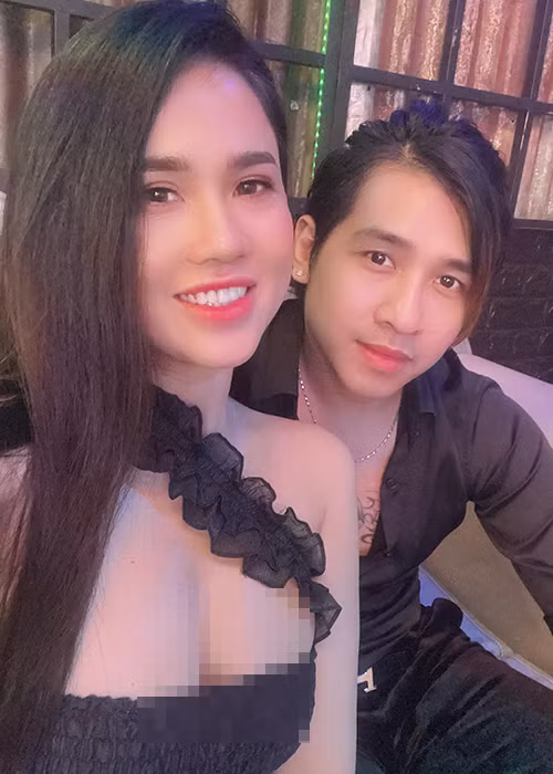 Sau khi tái hôn, Ngọc Bích thử sức ca hát. Ngoài ra, cô còn học làm DJ.